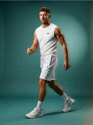 Wiskozowe szorty - biały. Białe szorty męskie Sinsay, z wiskozy, bez kołnierzyka. Za 49.99 zł.