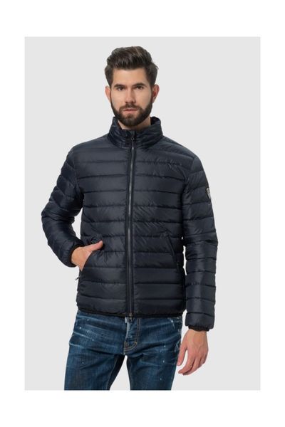 EA7 Granatowa kurtka męska, Rozmiar S. Niebieskie kurtki męskie EA7 Emporio Armani, m, z aplikacjami, z puchu, bez kaptura. W wyprzedaży za 665.99 zł.