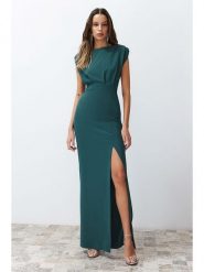 Trendyol Sukienka w kolorze morskim rozmiar: 36. Niebieskie sukienki damskie Trendyol, bez wzorów, bez kołnierzyka, bez ramiączek, maxi. Za 100.99 zł.