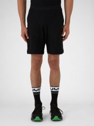 Run Fit Shorts. Czarne szorty męskie UYN, bez wzorów. Za 548.50 zł.