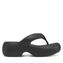 Japonki Melissa. Czarne klapki damskie Melissa, bez wzorów, bez obcasa. Za 279.99 zł.