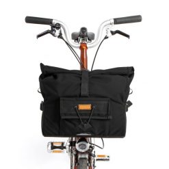Torba rowerowa City Loader Black RESTRAP. Czarne torby męskie na ramię RESTRAP, bez wzorów, z materiału, na ramię. Za 981.10 zł.