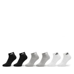 Skarpety krótkie adidas. Szare skarpetki damskie Adidas, bez wzorów. Za 89.99 zł.
