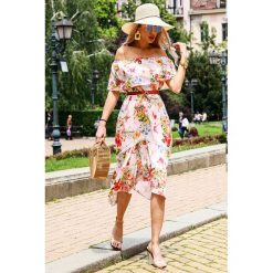 Sukienka ADAMA PINK. Różowe sukienki damskie Sukienka ADAMA PINK, l, bez wzorów, bez kołnierzyka, bez ramiączek. W wyprzedaży za 109.00 zł.