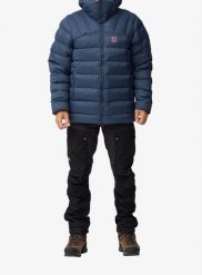 Kurtka ocieplana męska Fjallraven Expedition Mid Winter Jacket. Niebieskie kurtki męskie Fjällräven, m, bez wzorów, z materiału, z kapturem. Za 1,693.99 zł.