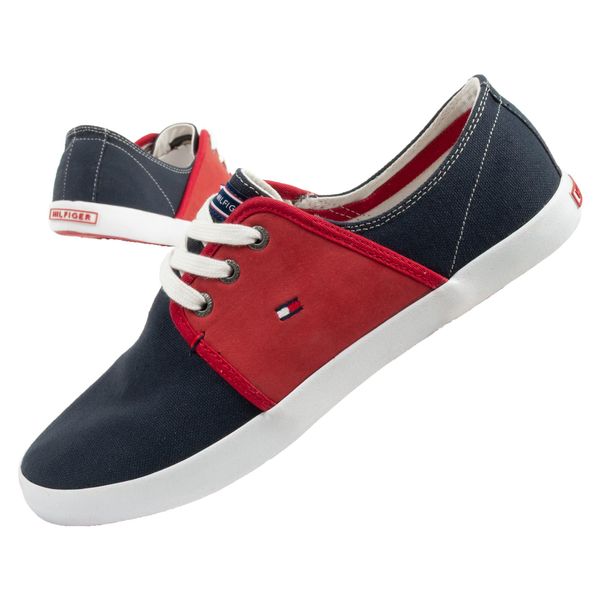 Buty sportowe trampki do chodzenia męskie Tommy Hilfiger. Czerwone trampki i tenisówki męskie Tommy Hilfiger, bez wzorów, bez zapięcia. Za 169.00 zł.