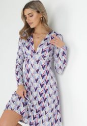 Jasnofioletowa Sukienka Rozkloszowana w Geometryczny Print Glorymas. Fioletowe sukienki damskie Born2be, s, bez wzorów, bez kołnierzyka, bez ramiączek, mini, rozkloszowane. W wyprzedaży za 87.99 zł.