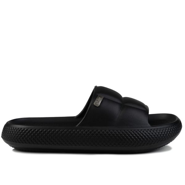 Klapki damskie sportowe Lee MAYA SLIDER WOMEN LOW. Czarne klapki damskie Lee, bez wzorów, z materiału, bez obcasa. Za 89.00 zł.