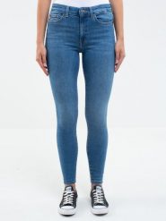 Jeansy damskie push up z wysokim stanem niebieskie Melinda High Waist 340. Niebieskie jeansy damskie Big Star, z podwyższonym stanem. Za 329.99 zł.