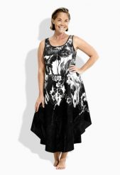 Damskie Sukienka midi kwiaty krój trapezowy okrągły dekolt bez rękawów. Czarne sukienki damskie Ulla Popken, plus size, bez wzorów, z materiału, bez kołnierzyka, plus size, bez ramiączek, midi, trapezowe. Za 223.99 zł.