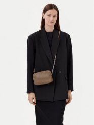 Calvin Klein Torebka Mini Line Quilt Camera Bag K60K613078 Brązowy. Brązowe listonoszki damskie CALVIN KLEIN, bez wzorów, ze skóry, bez dodatków. Za 269.99 zł.