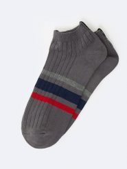 BIG STAR Skarpety w kolorze szarym rozmiar: 39-42. Szare skarpetki męskie Big Star, bez wzorów, ze splotem. Za 19.99 zł.