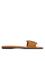 Calvin Klein Klapki Square Flat Sandal Emblem HW0HW03128 Brązowy. Brązowe klapki damskie CALVIN KLEIN, bez wzorów, ze skóry, bez obcasa. Za 369.99 zł.