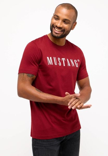 Męski T-Shirt Koszulka Mustang Style Austin Syrah 1014695 7187, S. Czerwone t-shirty męskie Mustang, m, bez wzorów, z bawełny, bez kołnierzyka. Za 79.99 zł.