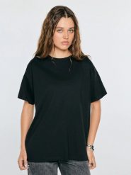 Koszulka damska oversize z nadrukiem na plecach czarna calisana 906. Czarne t-shirty damskie Big Star, l, bez wzorów, z bawełny, bez kołnierzyka. Za 59.99 zł.