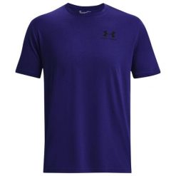 Koszulka męska Under Armour Sportstyle Left Chest. Niebieskie t-shirty sportowe męskie Under Armour, m, bez ramiączek, do piłki nożnej. W wyprzedaży za 89.00 zł.