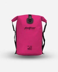 Wodoodporny plecak Dry Tank. Czerwone plecaki męskie FEELFREE, bez wzorów, z materiału. Za 271.45 zł.