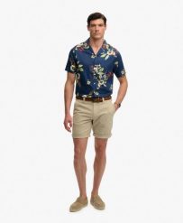 Superdry Utility Chino Shorts — Straight Fit, Overcast Beige. Brązowe szorty męskie Superdry., bez wzorów, z bawełny, klasyczne. Za 300.80 zł.