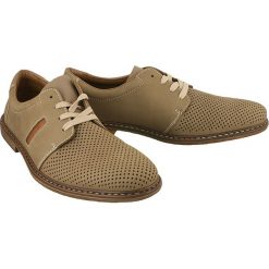 RIEKER 13408-64 beige, półbuty męskie. Brązowe półbuty męskie Rieker, ze skóry, bez zapięcia. W wyprzedaży za 106.00 zł.