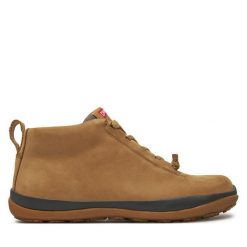 Botki Camper. Brązowe botki damskie Camper, z gore-texu, bez obcasa, na płaskiej podeszwie, bez zapięcia. Za 849.99 zł.