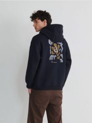 Bluza z kapturem - granatowy. Niebieskie bluzy z kapturem męskie Reserved, l, z bawełny. W wyprzedaży za 79.99 zł.