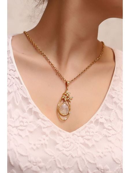 L'Atelier de Gaia Pozłacany naszyjnik z zawieszką - dł. 45 cm rozmiar: onesize. Żółte naszyjniki damskie L'Atelier de Gaia, pozłacane. Za 78.47 zł.