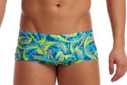 Kąpielówki Funky Trunks Ice Slicer - trunki męskie. Niebieskie kąpielówki męskie FUNKY TRUNKS, l, bez wzorów, z poliesteru, do pływania. Za 159.00 zł.
