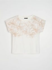 Bawełniana koszulka z cyrkoniami i motywem kwiatowym - kremowy. Białe t-shirty damskie Sinsay, l, bez wzorów, z bawełny, bez kołnierzyka. Za 25.99 zł.