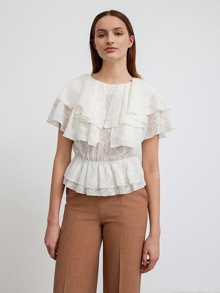 BGN Bluzka w kolorze kremowym rozmiar: 40. Brązowe bluzki damskie BGN, bez wzorów, bez kołnierzyka, bez ramiączek. Za 100.99 zł.