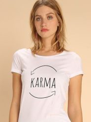 WOOOP Koszulka "Karma" w kolorze białym rozmiar: XXL. Białe bluzki damskie Wooop, xxl, bez wzorów, z bawełny, bez kołnierzyka, bez ramiączek. Za 37.45 zł.