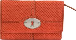 Portfel damski Fossil ze skóry pomarańczowy. Brązowe portfele damskie Fossil, bez wzorów, ze skóry. Za 184.99 zł.
