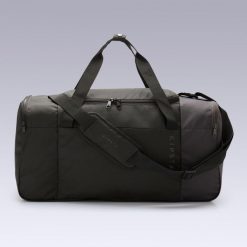 Torba sportowa Kipsta Essential 55 l. Czarne torby podróżne damskie KIPSTA, bez wzorów, z materiału. Za 59.99 zł.
