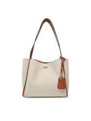 Guess Torebka HWAG96 62230 Beżowy. Brązowe torebki klasyczne damskie Guess, z aplikacjami, z materiału, bez dodatków. Za 389.99 zł.