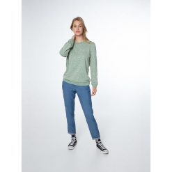Bluza damska Protest PRTXUNO sweatshirt. Zielone bluzy sportowe damskie Protest, bez wzorów, bez ramiączek, bez kaptura. Za 196.53 zł.
