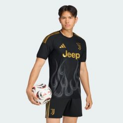 Oryginalna koszulka z trzeciego zestawu Juventus 26/27. Czarne t-shirty sportowe męskie Adidas, xl, z dzianiny, bez ramiączek, do piłki nożnej, climacool (adidas). Za 649.00 zł.