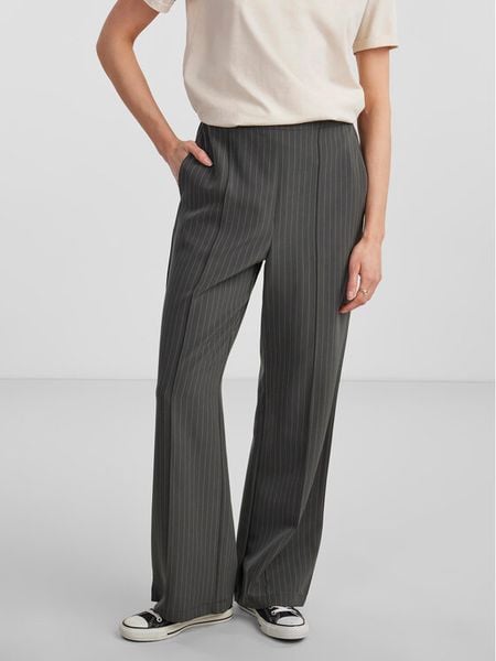 Pieces Spodnie materiałowe 17130407 Szary Loose Fit. Szare spodnie materiałowe damskie Pieces, bez wzorów, z materiału. Za 129.99 zł.