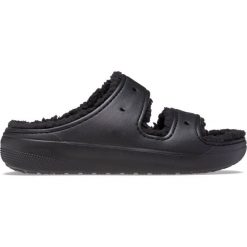 Klapki Crocs Classic Cozzzy Sandal. Czarne klapki damskie Crocs, bez wzorów, bez obcasa. Za 219.99 zł.