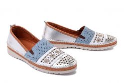 MANITU 840122-92 silber, półbuty damskie. Szare półbuty damskie Manitu, w ażurowe wzory, ze skóry, bez obcasa. Za 209.93 zł.