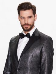 KARL LAGERFELD Mucha 805200 532153 Czarny. Czarne krawaty i muchy męskie Karl Lagerfeld, bez wzorów, z jedwabiu. Za 549.99 zł.