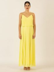 APART Sukienka w kolorze żółtym rozmiar: 44. Żółte sukienki damskie Apart, na co dzień, bez wzorów, bez kołnierzyka, bez ramiączek, maxi, proste. Za 260.99 zł.