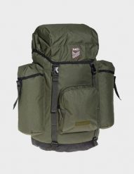 Plecak trekkingowy Halti Sneaker. Zielone plecaki męskie Halti, bez wzorów, z materiału. Za 399.99 zł.
