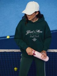 4F Bluza dresowa loose z kapturem damska - zielona XS. Zielone bluzy sportowe damskie 4f, xs, bez wzorów, z bawełny, bez ramiączek, z kapturem. Za 169.99 zł.