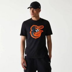 T-Shirt MLB Baltimore Orioles New Era Noir. Czarne t-shirty męskie New Era, na lato, m, bez wzorów, z bawełny, bez kołnierzyka. Za 174.00 zł.