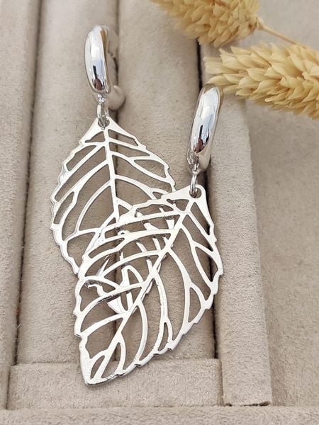 Nakkash Posrebrzane kolczyki-wkrętki rozmiar: onesize. Szare kolczyki damskie Nakkash, posrebrzane. Za 100.52 zł.