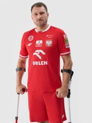 4F Koszulka replika wyjazdowa AMP Futbol męska - czerwona XL. Czerwone t-shirty sportowe męskie 4f, m, z dzianiny, bez ramiączek, na fitness i siłownię. Za 289.99 zł.