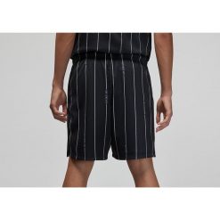 Spodenki męskie nike air jordan essentials printed shorts black. Czarne szorty męskie Nike, bez wzorów, sportowe. Za 249.00 zł.