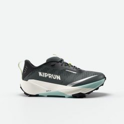 Buty do biegania w terenie męskie Kiprun Kipsummit. Zielone obuwie do biegania damskie KIPRUN. Za 399.96 zł.