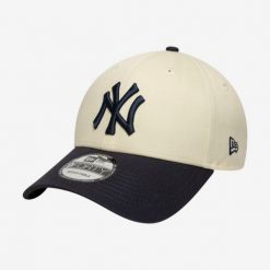 Czapka baseballówka z daszkiem New Era New York Yankees. Czapki męskie New Era, bez wzorów, z bawełny. Za 119.99 zł.