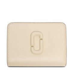 Portfel Marc Jacobs. Portfele damskie MARC JACOBS, bez wzorów. Za 639.99 zł.