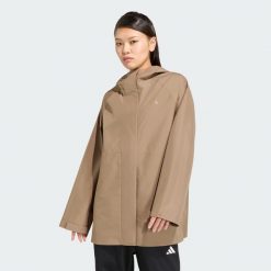 PARKA PRZECIWDESZCZOWA ESSENTIALS. Czarne kurtki przeciwdeszczowe damskie Adidas, l, bez kaptura, climaproof (adidas). Za 439.00 zł.